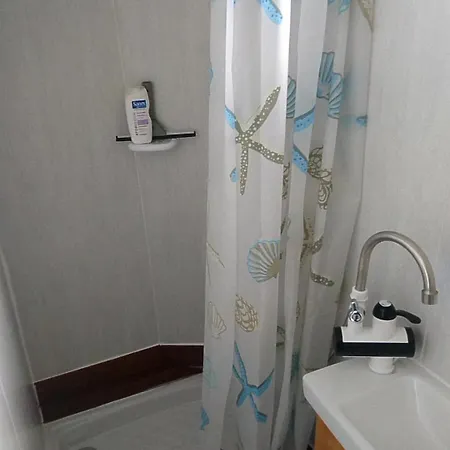 Nyaraló Tiny House Ou Roulotte *